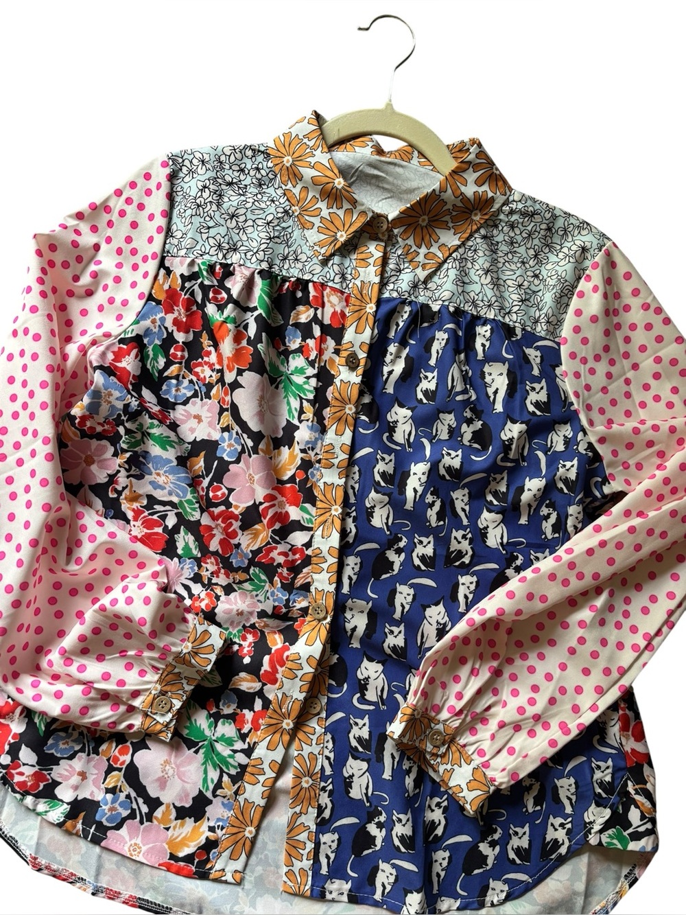 Mixed pattern floral and polka dots button down shirt small